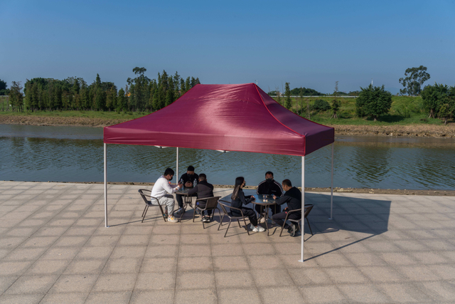 El plegamiento de encargo del 10x15ft surge el acontecimiento al aire libre de la tienda de la publicidad de la tienda de la feria profesional con el marco de acero