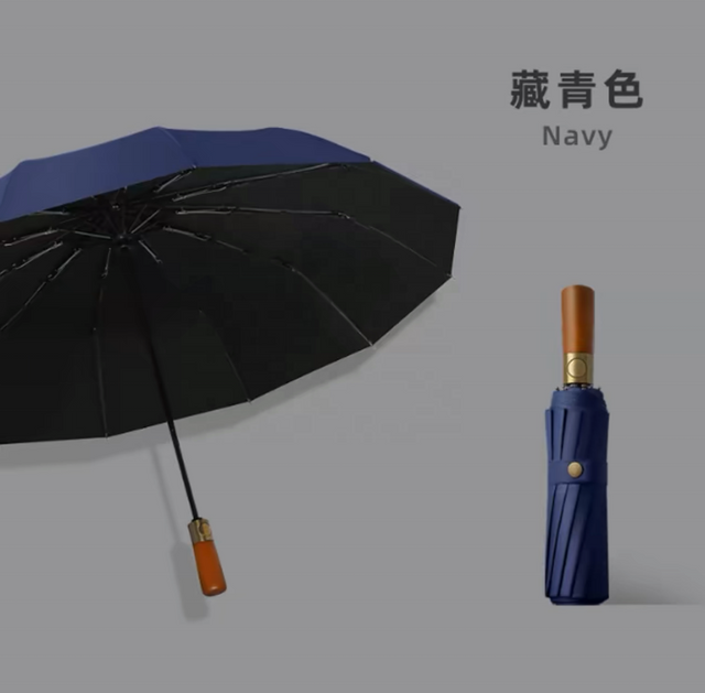 Paraguas de playa totalmente automático, resistente al viento, resistente al agua, grueso, con tres pliegues, impresión de logotipo personalizado para la lluvia