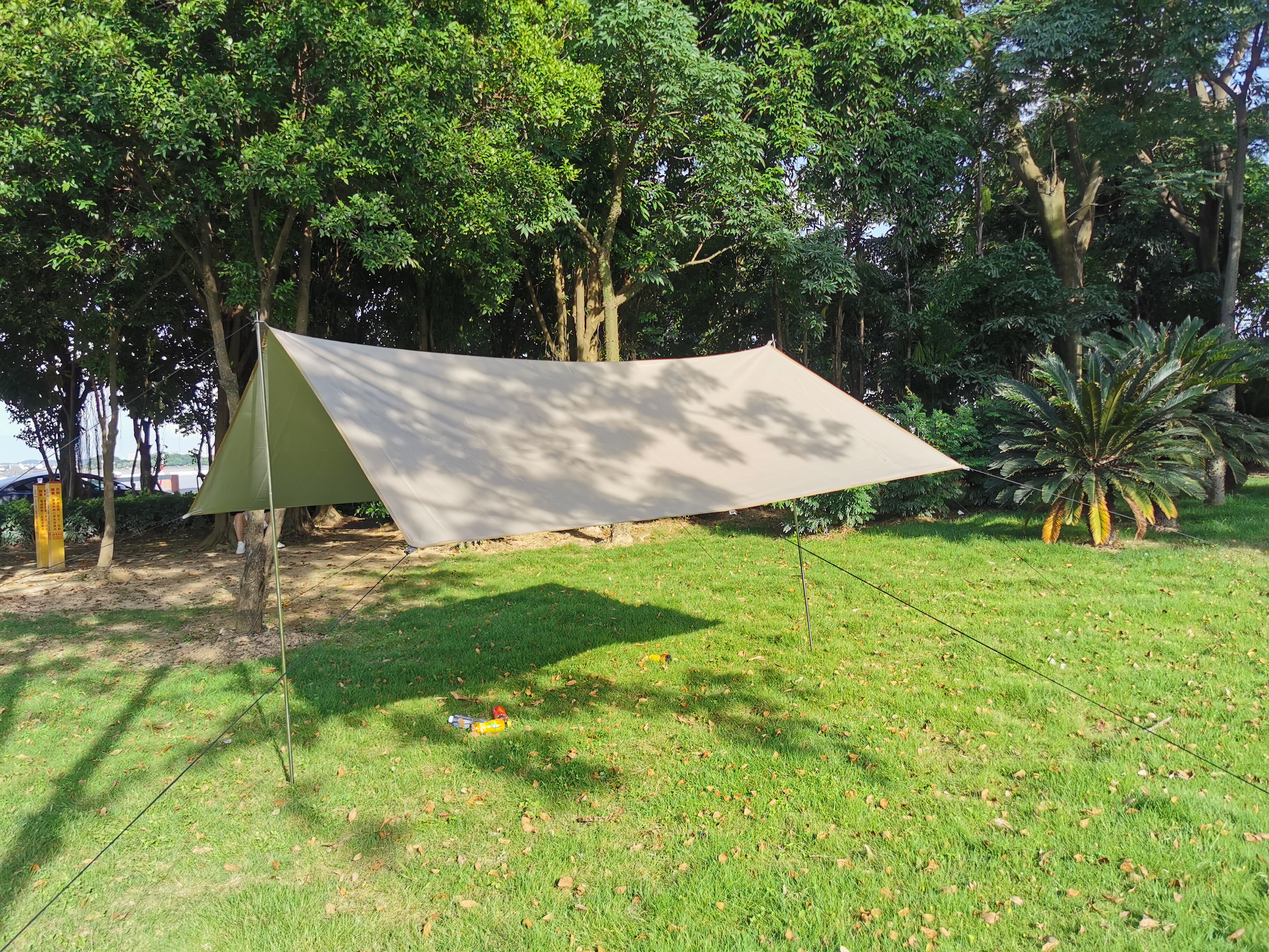 Dominar el arte de configurar una carpa de dosel emergente